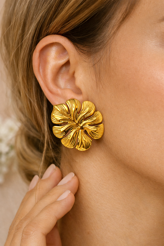 Sunleaf Statement Studs