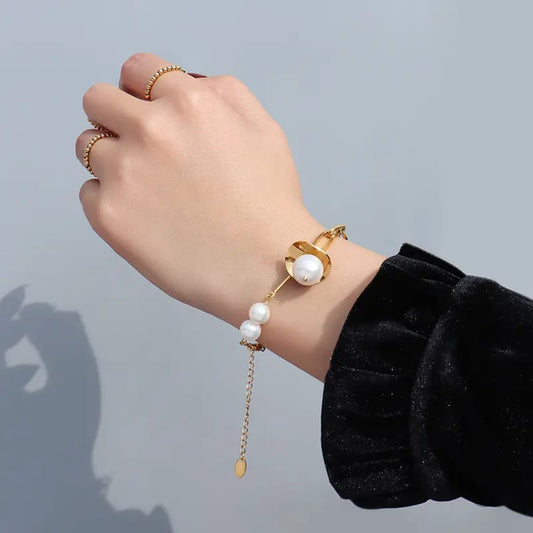 Pearl Droplet Bracelet