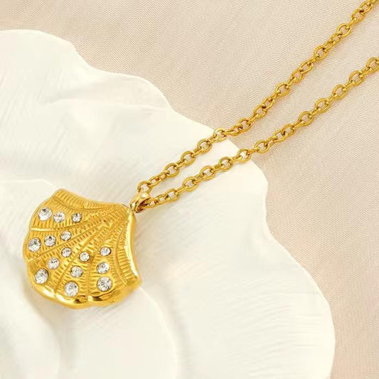 Radiant Shell Necklace