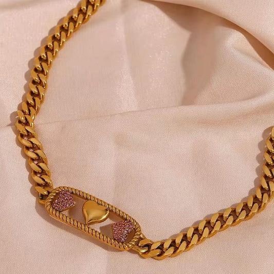 Romantic Hearts Curb Necklace