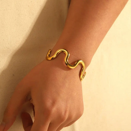 Sculpted Wave Gold Bracelet
