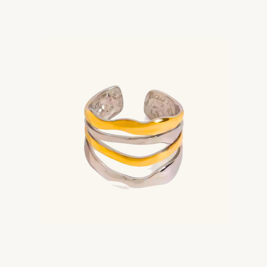 Elegant Dual-Tone Ripple Band Ring