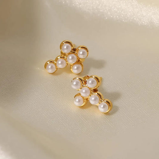 Seraphic Pearls Earrings