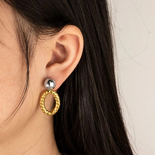 Eclat Pearl Drops Earrings