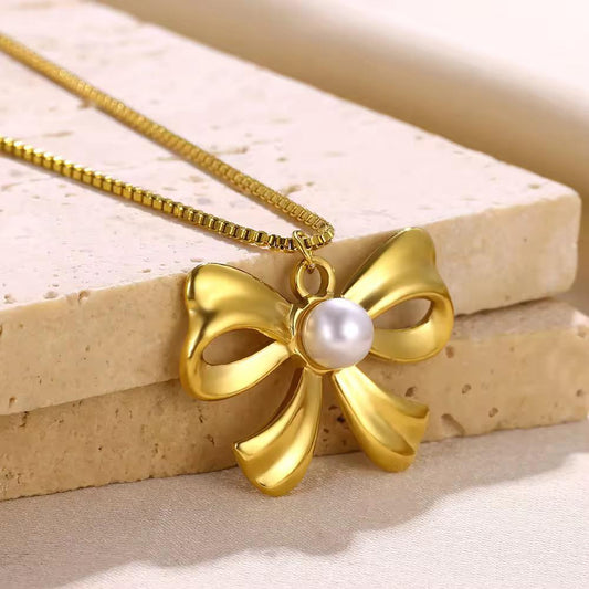 The Gift Bow Necklace
