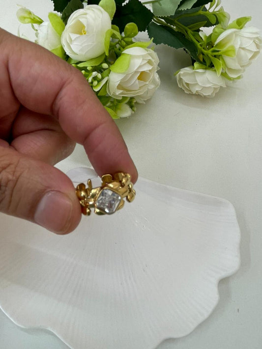 The White Empress Ring
