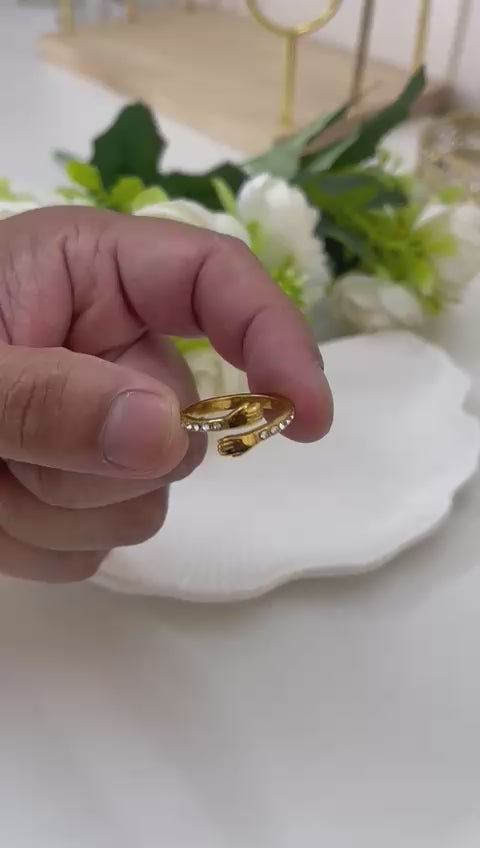 Hug Luxe Ring